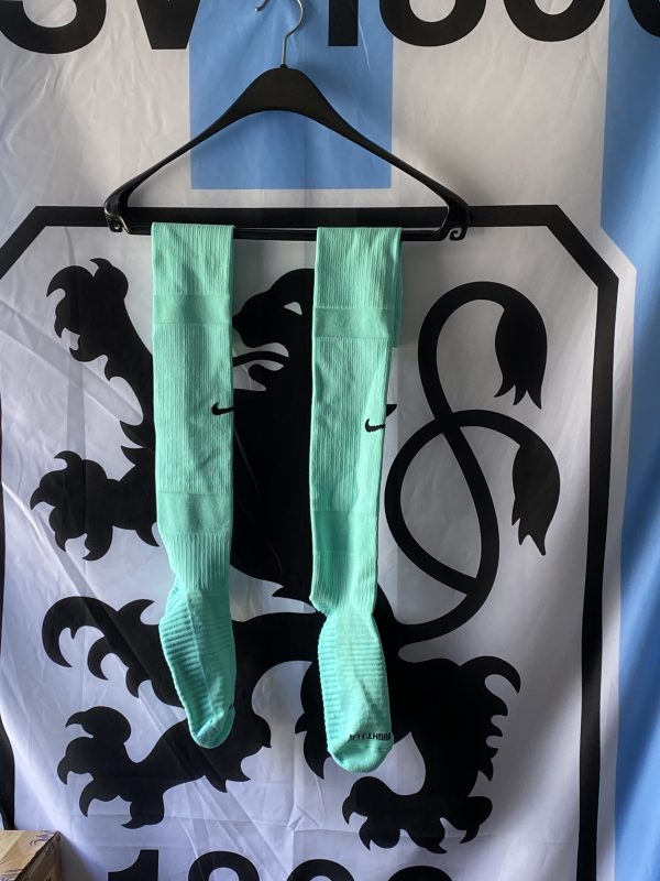 mintgrüne Stutzen