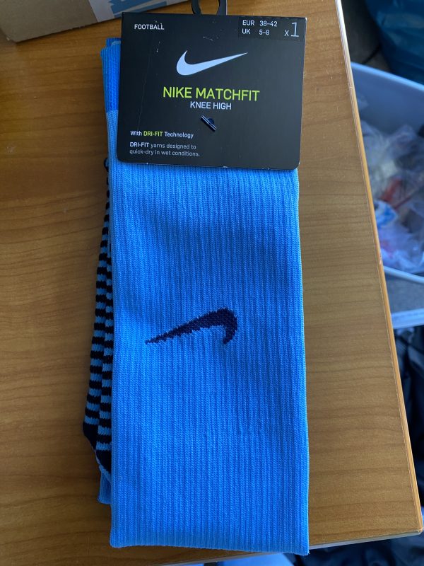 NIKE Matchfit Stutzen, blau, Größe 38-42
