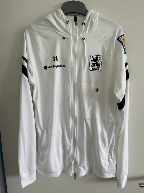 Einlaufjacke 2021/22. Vom Team getragen. Semi Belkahia, #27, Größe XL.