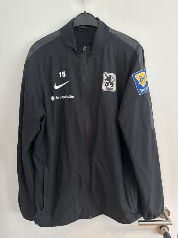Trainingsjacke von Marcel Bär. #15, Größe L