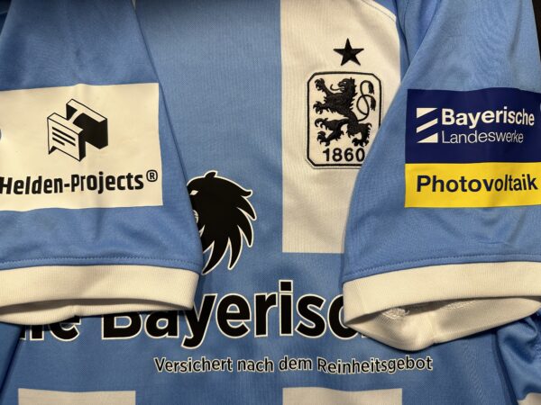 Matchworn mit Sonderlogos! Toto-Pokal-Trikot Milos Cocic. Größe L.