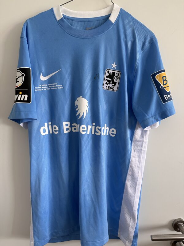 Trikot: Matchworn im Heimspiel gegen Bielefeld. Lukas Reich #20 / L.