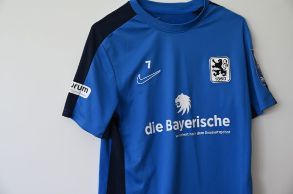 Trainingsset 4-teilig Größe M beflockt Saison 23/24 – Bild 3