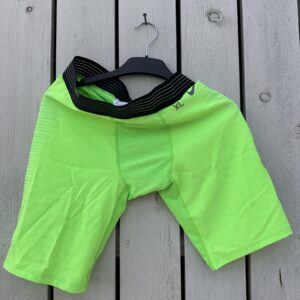 grüne Unterziehshorts von Nike, Größe M