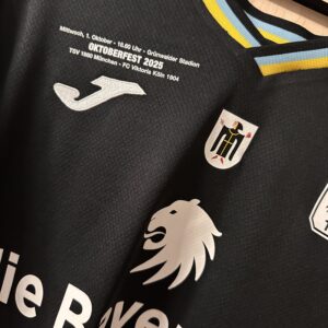 Direkt vom Spieler! Wiesn-Trikot mit Sonderflock. Sigurd Haugen, #22, Größe L.