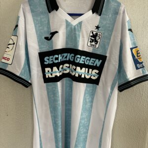 Sechzig gegen Rassismus. Original-Spielertrikot Marvin Rittmüller, Größe M.