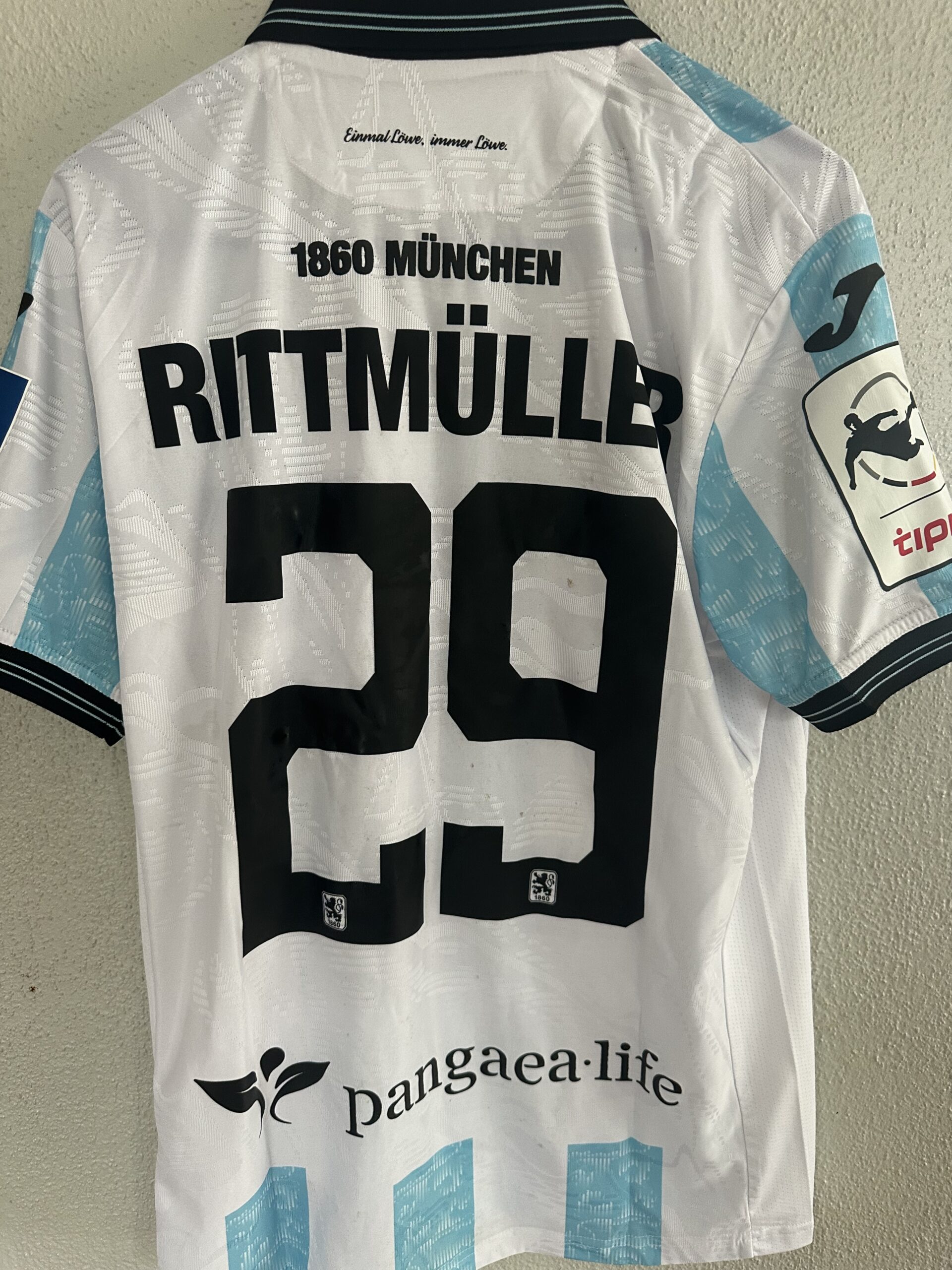 Sechzig gegen Rassismus. Original-Spielertrikot Marvin Rittmüller, Größe M. – Bild 3