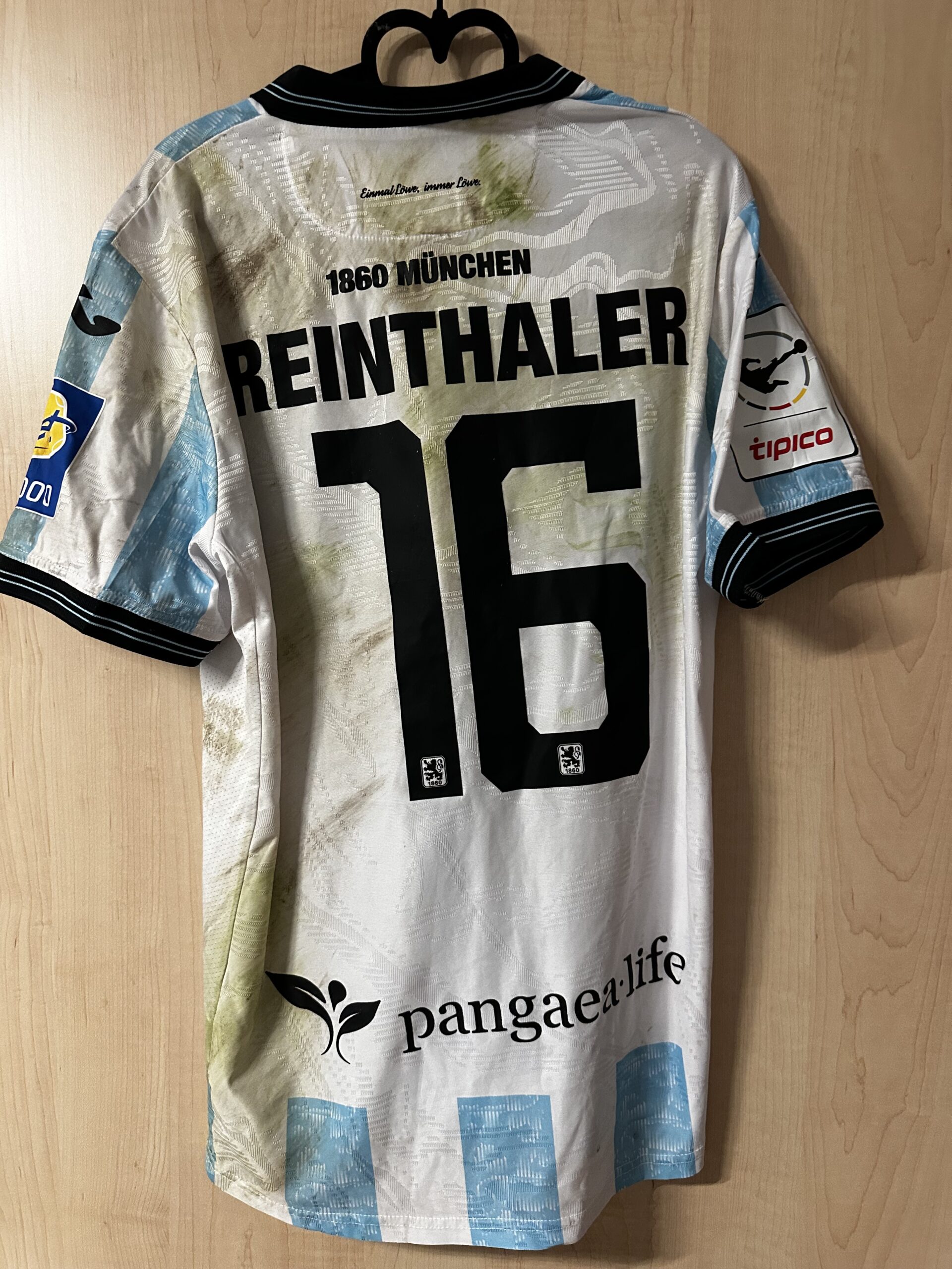 Sechzig gegen Rassismus. Original-Spielertrikot Max Reinthaler, Größe XL. – Bild 3
