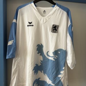 1860: altes Erima-Trikot ohne Aufdruck, Größe XXL.