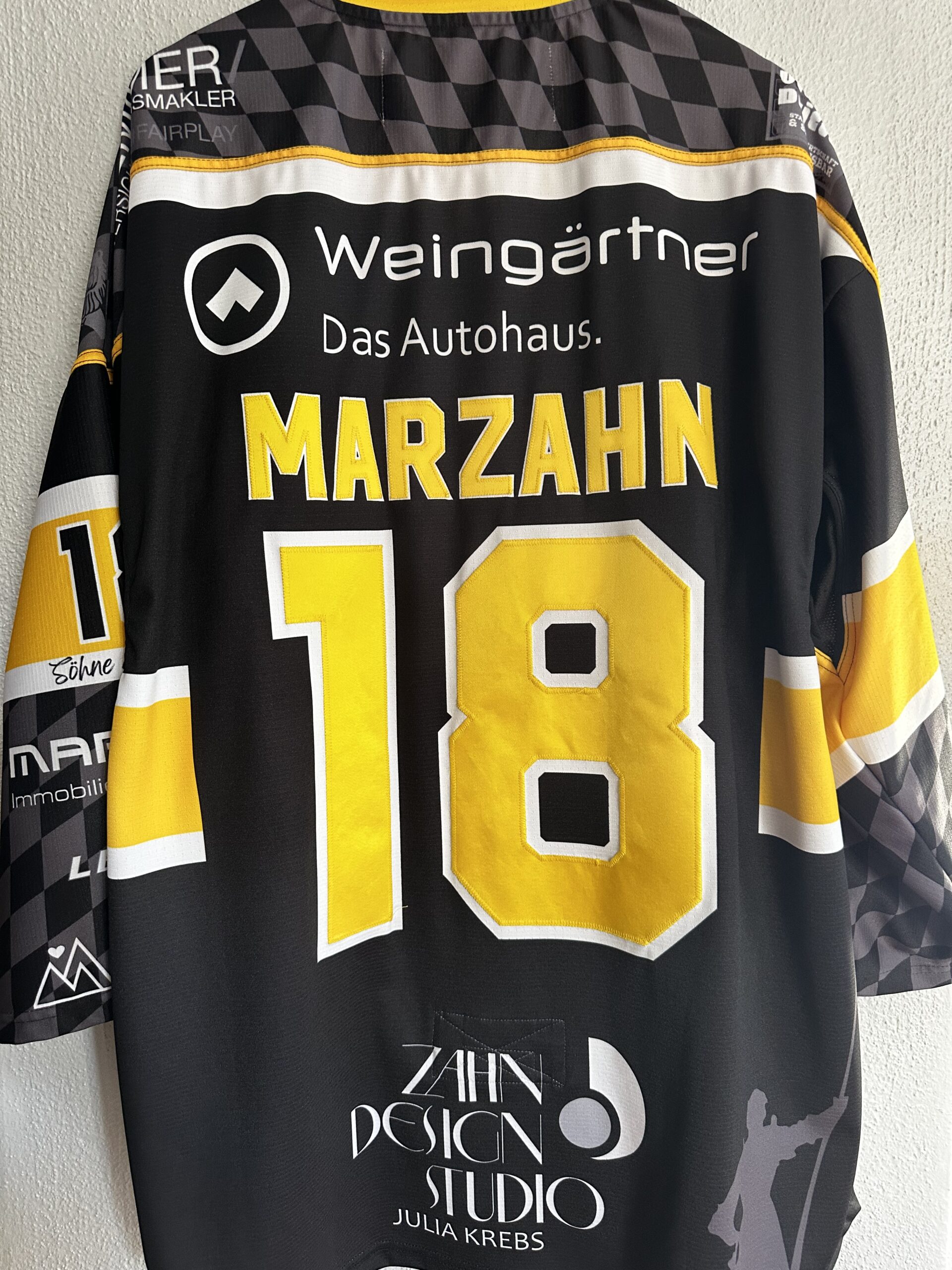 ECT: Original Spieler-Trikot Tölzer Löwen - Heimtrikot 25/26. #18, Jonas Marzahn, Größe XL.